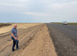 Из-за дронов на Херсонщине автомобили гоняют на огромных скоростях