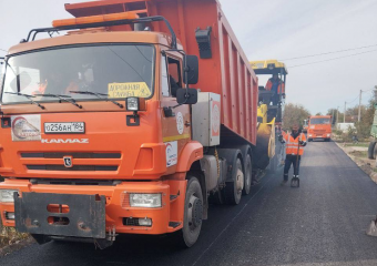 После общественного резонанса власти начали ремонт убитой дороги в Новоалексеевке 