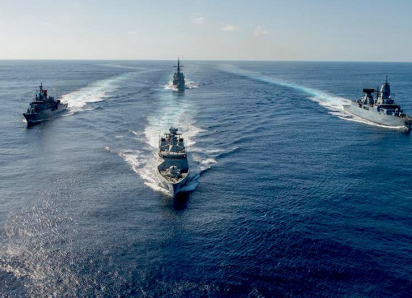 Новости СВО: ФРГ готовится к войне с Россией, на Украине женщин готовят к мобилизации, боец ВС РФ спас гаубицу от атаки 12 дронов 