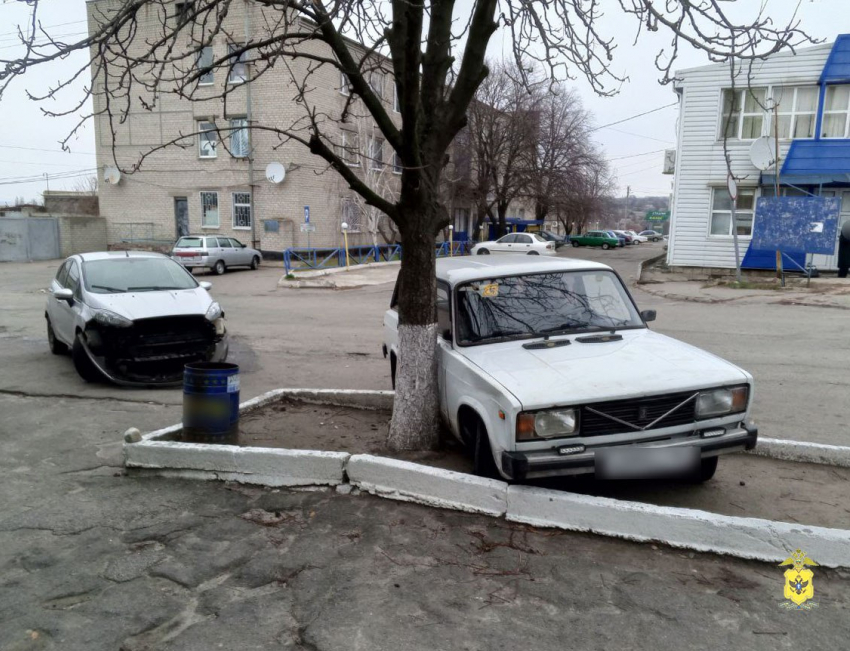 В Великой Лепетихе пенсионерка на «Форде» врезалась в «Жигули»: пассажирка в больнице