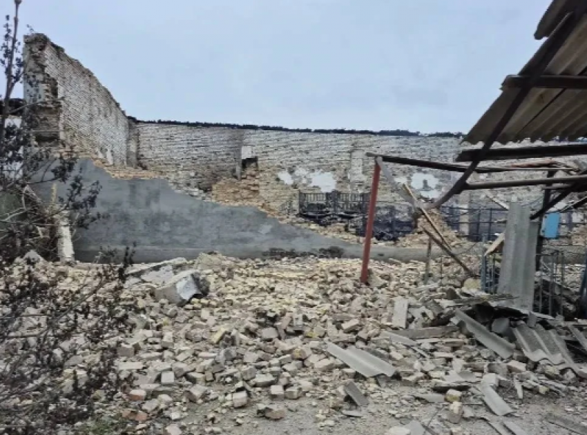 Восемь человек пострадали в Новой Каховке при обстрелах ВСУ за неделю