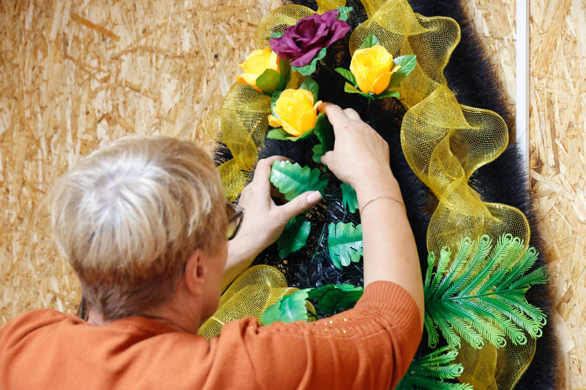 Могилу херсонского бойца привели в порядок только после обращения в прокуратуру