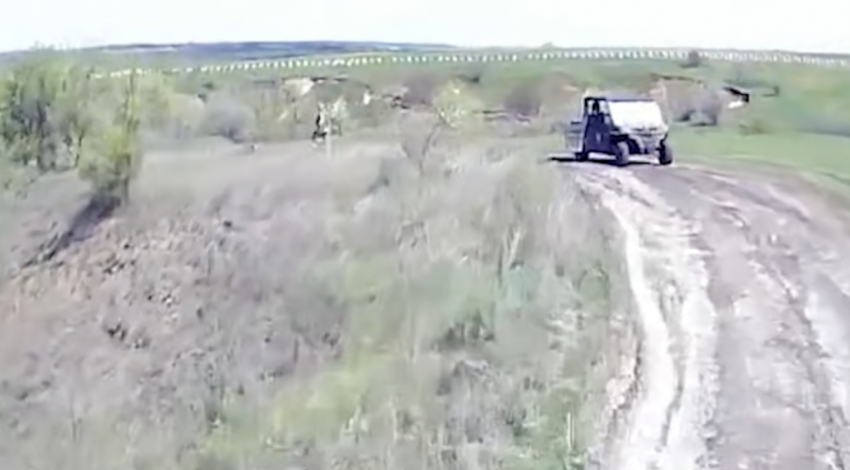 Уничтожение БТР и багги ВСУ под Херсоном попало на видео