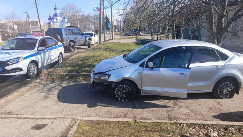 Пьяный водитель разнёс обочину в Скадовске