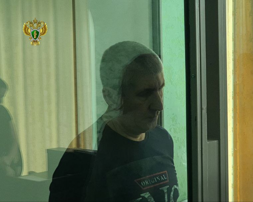 Жителя Каховки осудили на 18,5 лет за подрыв гранат и нападение на полицейского