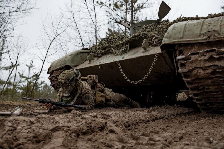 Новости СВО: на кладбищах Украины нет места, Кремль ждёт переговоры, удар возмездия в Херсоне