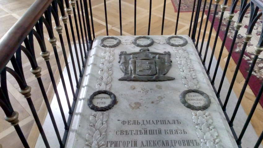 Захоронение праха Потёмкина вызвало вопросы о будущем Херсона