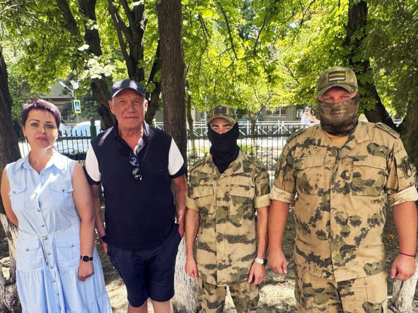 Парта Героя, дети и Гармаш: как Росгвардия вдохновила школу в Херсонской области
