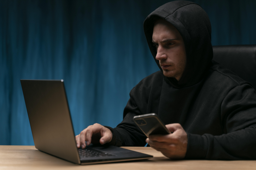 Фейковый аккаунт пытался запугать херсонцев утечкой данных избирателей