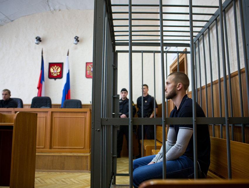 Жителя Херсонской области приговорили к 18 годам за поджог танка ВС РФ