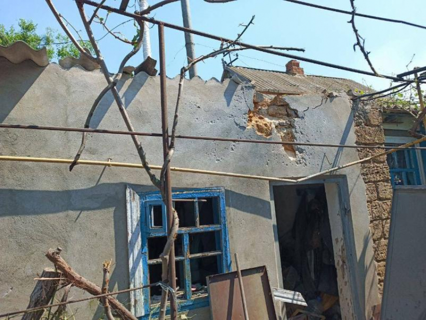 Пять человек ранены и 19 тысяч остались без света в Херсонской области из-за обстрелов ВСУ 