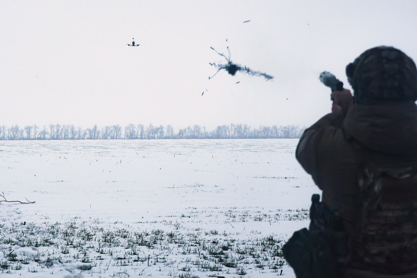 Дроны ВСУ атаковали маршрутку в Херсонской области, пострадали водитель и пассажирка