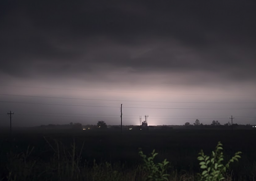 Херсон погрузился во тьму после ударов ВС РФ по городским электроподстанциям, видео