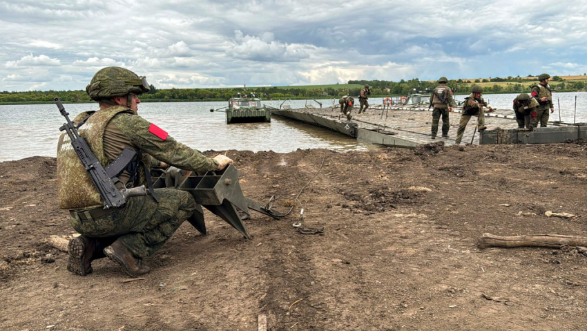 ВСУ потеряли до 65 человек и склады в Херсонской области после удара «Днепра»