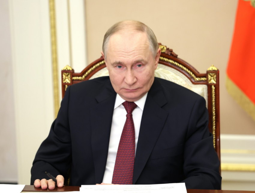 Путин поручил создать условия для возвращения уехавших в период СВО жителей Херсонской области