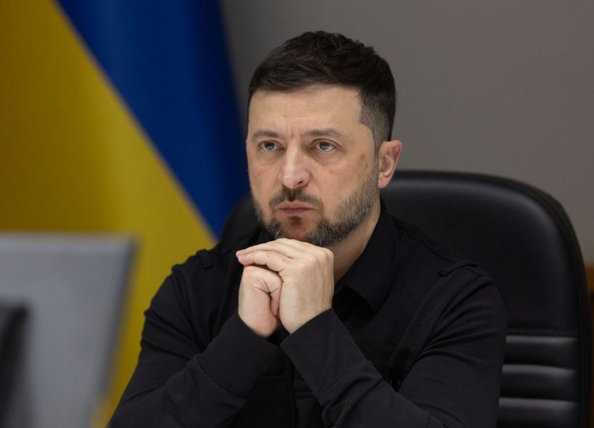 Зеленский потребовал усилить защиту на линии между Запорожьем и Херсоном