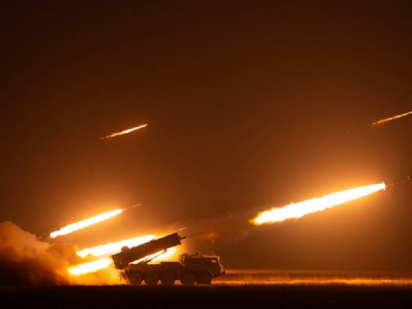 Новости СВО: в Киеве заговорили о капитуляции, Украину не спасти и накал напряжения под Херсоном