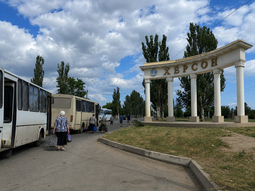 Почти весь Херсон готовят к скорой принудительной эвакуации