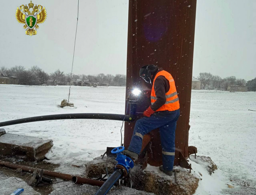 Прокуратура добилась ремонта водопровода во Владимиро-Ильинке 