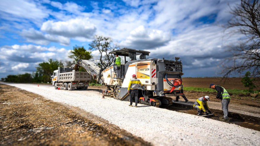 В Херсонской области уложили 8,7 км асфальта на трассе «Одесса–Мелитополь–Новоазовск»