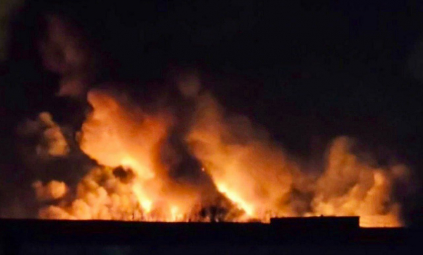 Летевшие через Херсонщину дроны выжгли инфраструктуру Украины